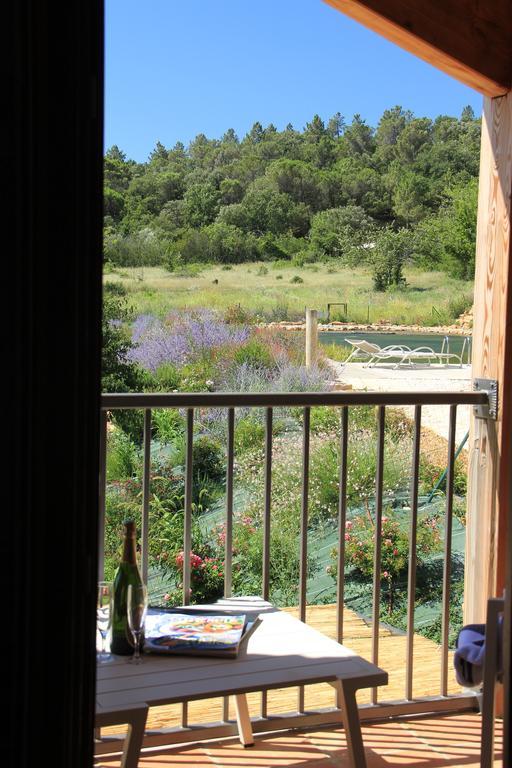Отель Hollyoaks Estate Saint-Pons-la-Calm Номер фото