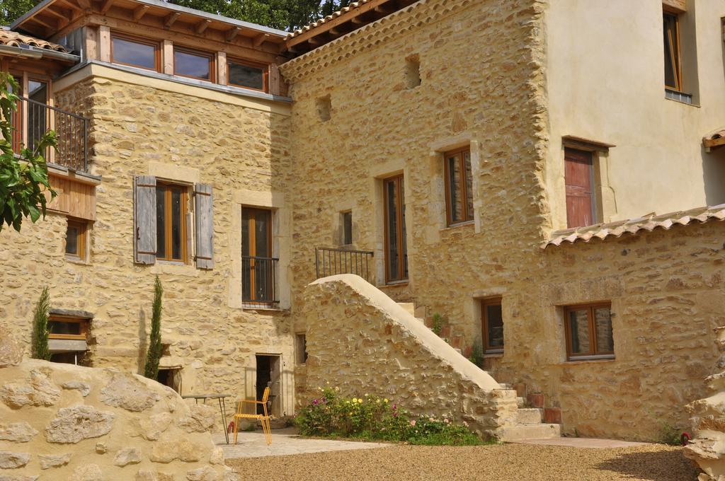 Отель Hollyoaks Estate Saint-Pons-la-Calm Экстерьер фото