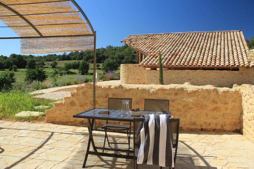 Отель Hollyoaks Estate Saint-Pons-la-Calm Номер фото
