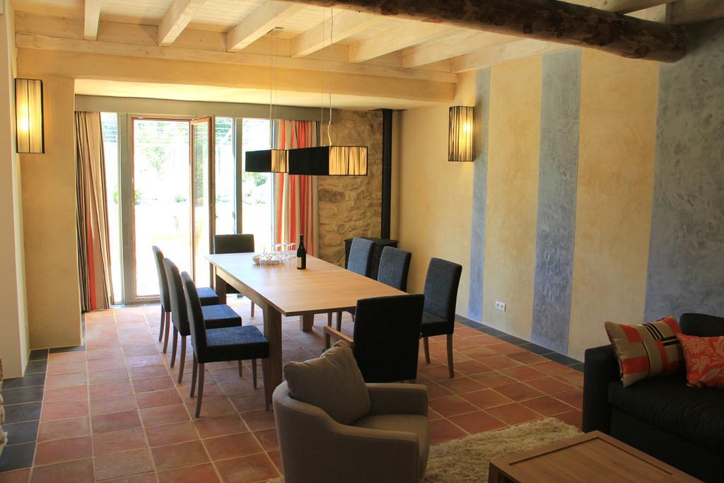 Отель Hollyoaks Estate Saint-Pons-la-Calm Номер фото