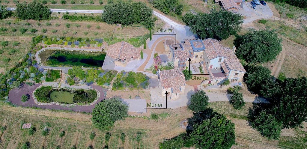 Отель Hollyoaks Estate Saint-Pons-la-Calm Экстерьер фото
